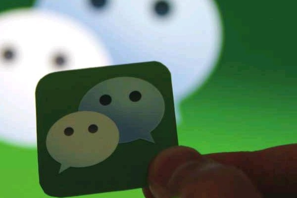 美女添加微信说帮我做抖音号推广是真的吗?